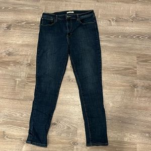 Levi’s dark wash skinny jeans